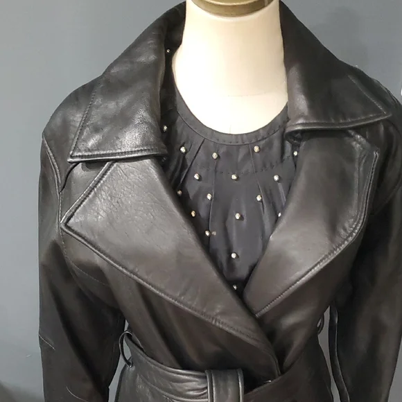 Coldbrook Classic Black Leather Belted Jacket - Picture 4 of 11